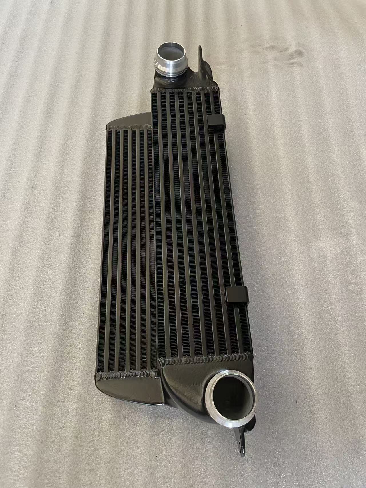 UPGRADE TURBO INTERCOOLER FOR BMW E60 E61 E63 E64 535d 635d 210KW/286PS 2006-2010 - Image 4