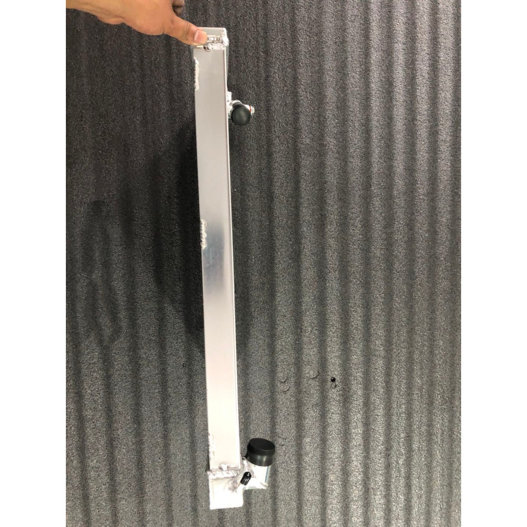 Aluminium radiator BMW E3 E9 E12 E24 2500 2800 1965-1976 - Image 2