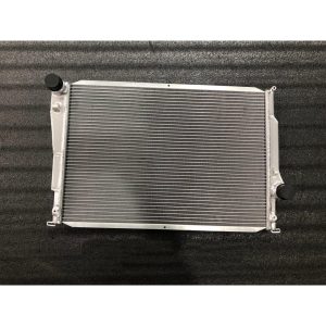 Aluminum Radiator For BMW M3 E46 323i 325i 330i 2.5L 3.0L l6 1999-2006