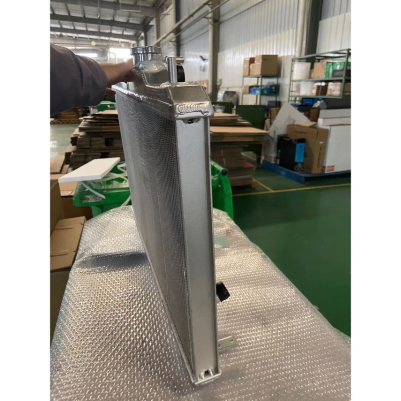 Aluminium Radiator Honda Civic FN2 2.0 Type R 05-11 - Image 6
